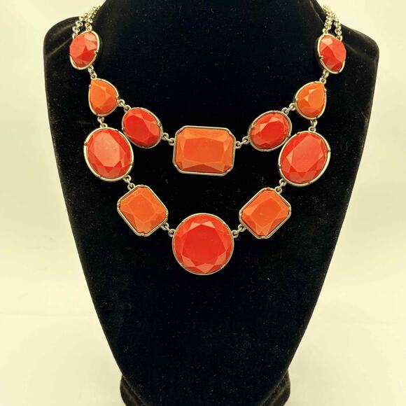 Gold Chunky Necklace - Picture 2 of 3